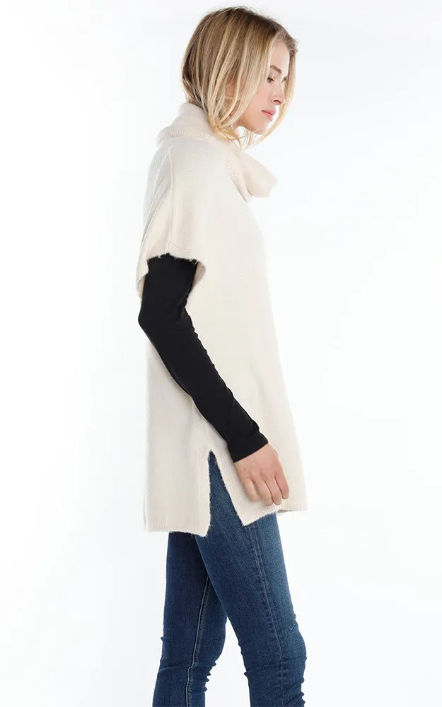 SM951 Basic Turtleneck Poncho